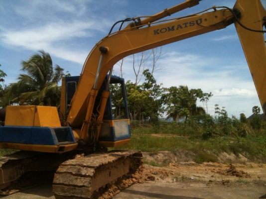 รถแบคโฮ KOMATSU  100 - 3   สนใจติดต่อ 081 - 6079515