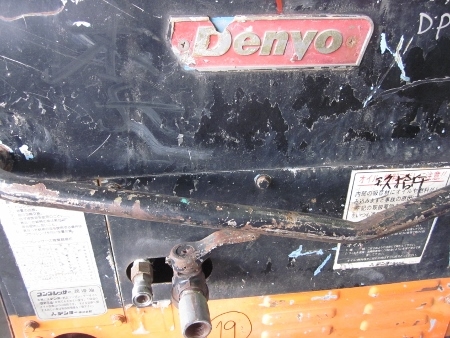 ขาย-เครื่องปั๊มลม DENYO: DPV เครื่องยนต์ดีเซล 3 สูบ ขนาด 7 บาร์ ขาย-เครื่องปั๊มลม DENYO: DPV เครื่องยนต์ดีเซล 3 สูบ ขนาด 7 บาร์