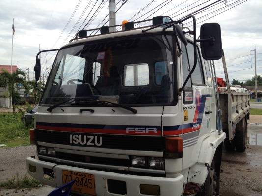 ขาย 6 ล้อ ISUZU Rocky ติดเครน 3 ตัน 4 ปลอก