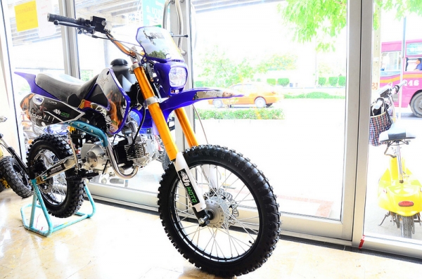 จำนวนจำกัด โปรโมชั่น  ลดราคา วิบาก  LP RACING ทรง เครื่อง LONCIN 125cc  มีเครื่อง 110-125