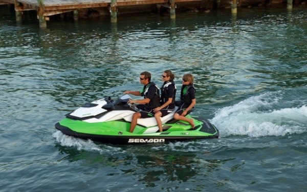 ขาย gti se 1500cc. ปี2013 มีระบบถอยหลังไฟฟ้า เรือใหม่0ชม พร้อมเทเลอร์