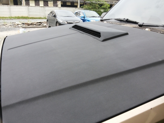 ขายฝากระโปรงพร้อมสกู๊ปฝากระโปรง ใส่่jeep XJ เหลี่ยมครับ