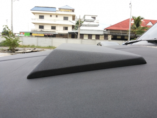 ขายฝากระโปรงพร้อมสกู๊ปฝากระโปรง ใส่่jeep XJ เหลี่ยมครับ