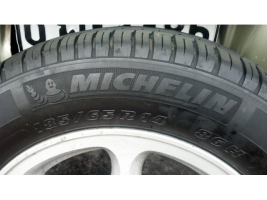 แม็ก 14 พร้อมยางสภาพดี คุ้มแน่นอน แม็ก 14 พร้อมยางสภาพดี คุ้มแน่นอน