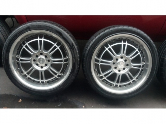 แม็ก 18 เลนโซ่ 4 รู ใส่เก๋ง พร้อมยาง แม็ก 18 เลนโซ่ 4 รู ใส่เก๋ง พร้อมยาง