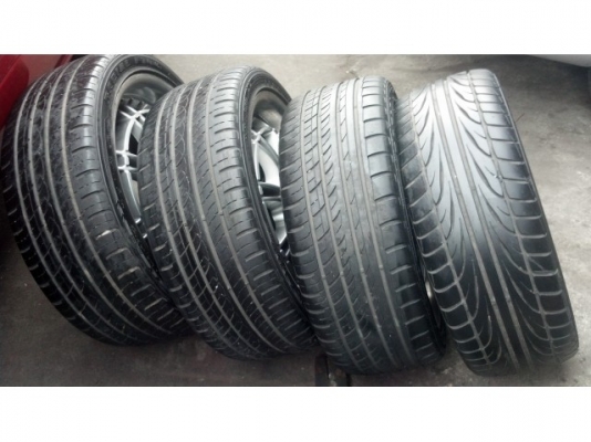 แม็ก 18 เลนโซ่ 4 รู ใส่เก๋ง พร้อมยาง แม็ก 18 เลนโซ่ 4 รู ใส่เก๋ง พร้อมยาง