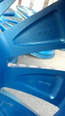 แม็ก 18 ฟ้าหน้าเงา 4 รู 100 และ 5/100 ราคา 6500 บาท แม็ก 18 ฟ้าหน้าเงา 4 รู 100 และ 5/100 ราคา 6500 บาท