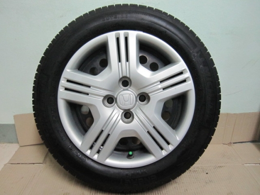 ขายยางพร้อมกะทะและฝาครอบ Honda City ขอบ 15 ยางปี 12 สภาพดีมากๆ