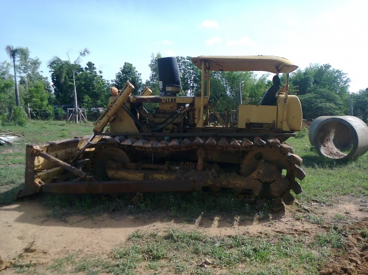 ขายแทรกเตอร์ตีนตะขาบ