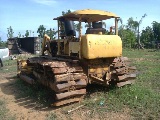 ขายแทรกเตอร์ตีนตะขาบ