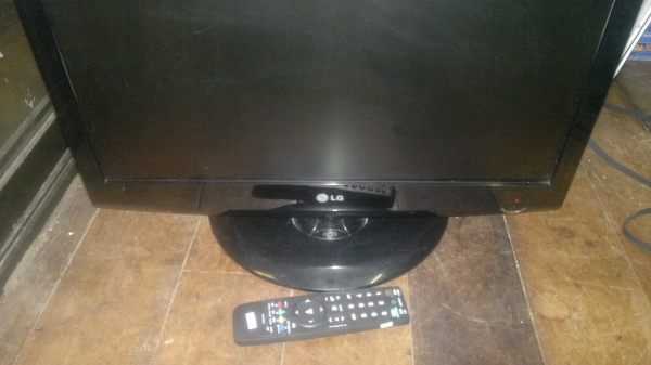ขายจอ TV-LG LCD ขนาด 22 นิ้ว ใช้ได้ปกติ