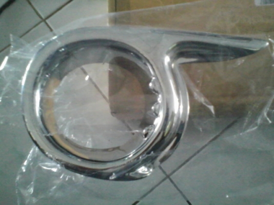 ขาย ครอบไฟตัดหมอก ฟรอจูนเนอร์   พร้อมจัดส่ง