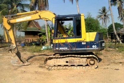 KOMATSU PC60-5 สภาพดีรถทำงานอยู่ เอวแน่นช่วงล่างเต็ม