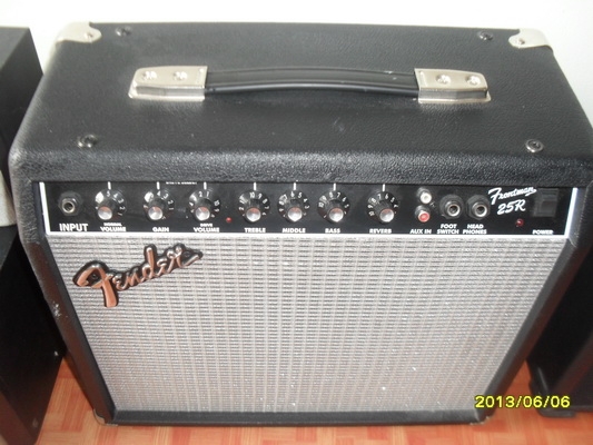 ขายตู้ AMP กีตาร์ FENDER เหมาทั้งชุด 4900 บาท