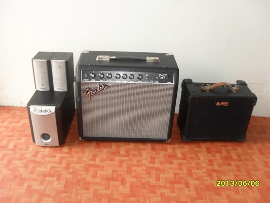 ขายตู้ AMP กีตาร์ FENDER เหมาทั้งชุด 4900 บาท