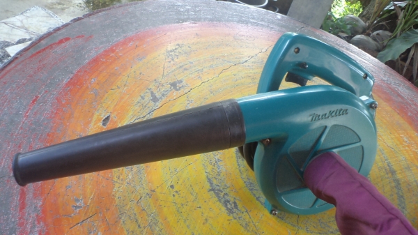 เครื่องเป่าลม MAKITA