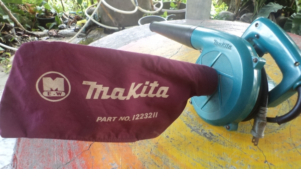 เครื่องเป่าลม MAKITA