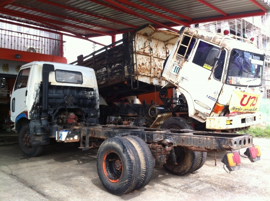 HINO KM777 WO4D เหมาะสำหรับต่อดั้มพ์