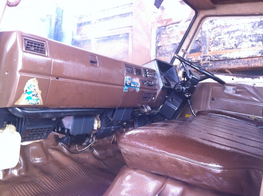 HINO KM777 WO4D เหมาะสำหรับต่อดั้มพ์