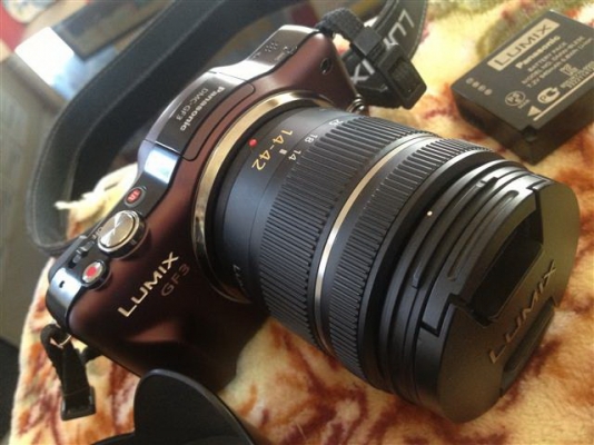 ขาย PANASONIC GF 3 สภาพสวย พร้อมเลน 14-42 ประกันถึงปีหน้า