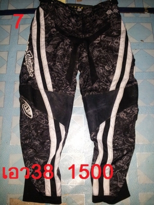 *จำหน่าย*กางเกงวิบากมือสอง หลายตัว *จำหน่าย*กางเกงวิบากมือสอง หลายตัว