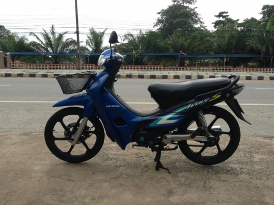 เวฟ 100  ปี 46  ล้อแม็ก เครื่องดี สีสวย ทะเบียนไม่ขาด ชุดโอนครบ