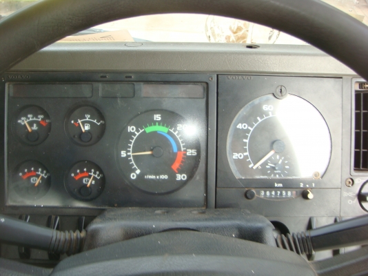 หัวลาก 10 ล้อ VOLVO - FL-10 360 แรง INTERCOOLER หัวลาก 10 ล้อ VOLVO - FL-10 360 แรง INTERCOOLER