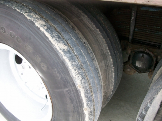 สิบล้อหัวยาว พร้อมใช้ มาอีกแล้วครับ มีประกันประเภท1ครับ พี่จังหวัด ลำปาง