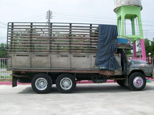 สิบล้อหัวยาว พร้อมใช้ มาอีกแล้วครับ มีประกันประเภท1ครับ พี่จังหวัด ลำปาง