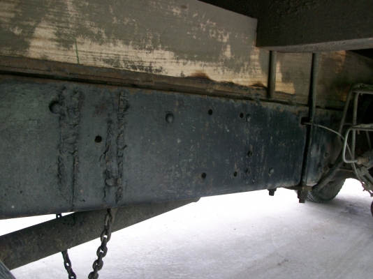 สิบล้อหัวยาว พร้อมใช้ มาอีกแล้วครับ มีประกันประเภท1ครับ พี่จังหวัด ลำปาง