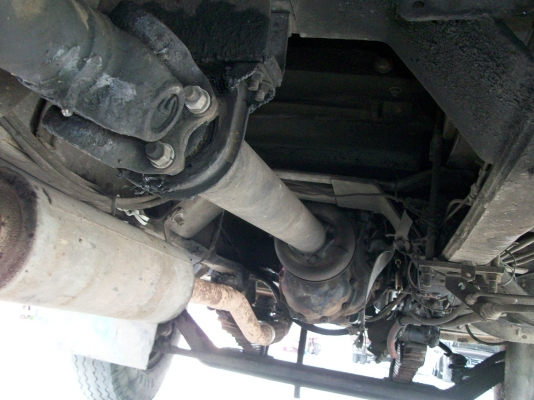 สิบล้อหัวยาว พร้อมใช้ มาอีกแล้วครับ มีประกันประเภท1ครับ พี่จังหวัด ลำปาง