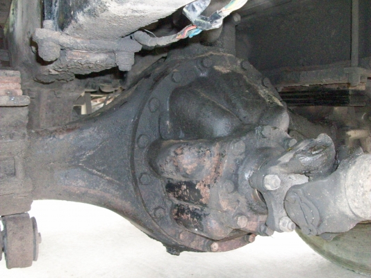 สิบล้อหัวยาว พร้อมใช้ มาอีกแล้วครับ มีประกันประเภท1ครับ พี่จังหวัด ลำปาง