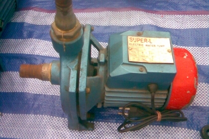 ปั้มหอยโข่งของนอกขนาด 1 นิ้วสภาพพร้อมใช้งานครับสวยๆครับราคานี้คุ้มมากครับ