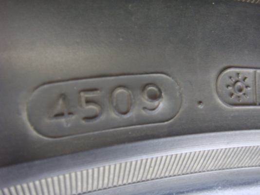 ขายยาง Aurora  265/50/20