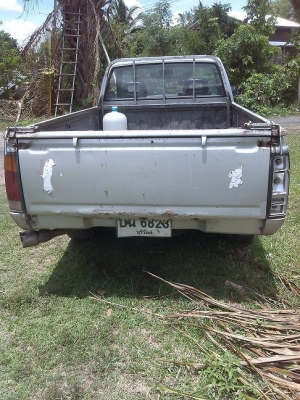 ขายรถนิสสันบิ๊กเอ็มฝาแดงราคาไม่แรง ขายรถนิสสันบิ๊กเอ็มฝาแดงราคาไม่แรง