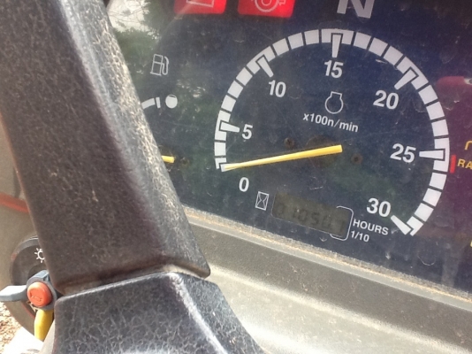 ยันร์ม่า 352 T 4 WD 2 เพลาตัวเปล่า ทำงาน 1050 ชั่วโมงใช้งานได้เลย