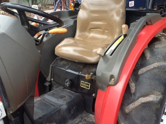 ยันร์ม่า 352 T 4 WD 2 เพลาตัวเปล่า ทำงาน 1050 ชั่วโมงใช้งานได้เลย