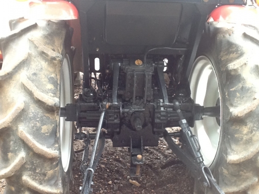 ยันร์ม่า 352 T 4 WD 2 เพลาตัวเปล่า ทำงาน 1050 ชั่วโมงใช้งานได้เลย