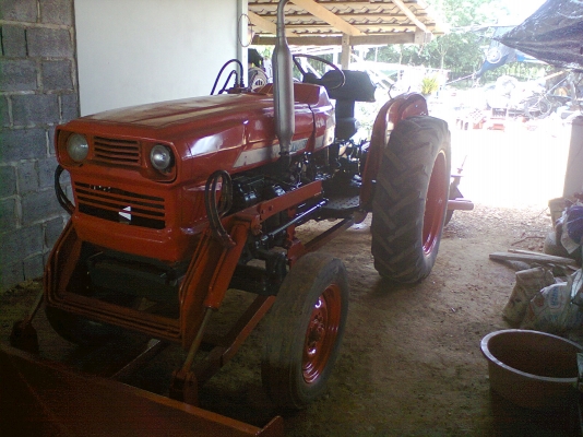 ขายรถไถ KUBOTA  35 แรง ครับ  พร้อมใช้งาน