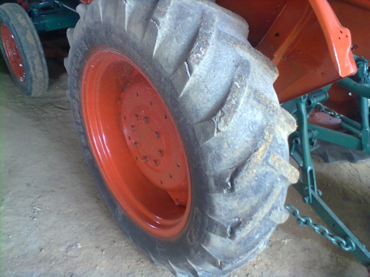 ขายรถไถ KUBOTA  35 แรง ครับ  พร้อมใช้งาน