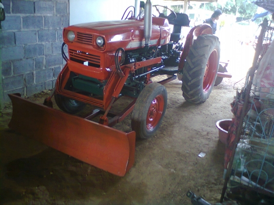 ขายรถไถ KUBOTA  35 แรง ครับ  พร้อมใช้งาน