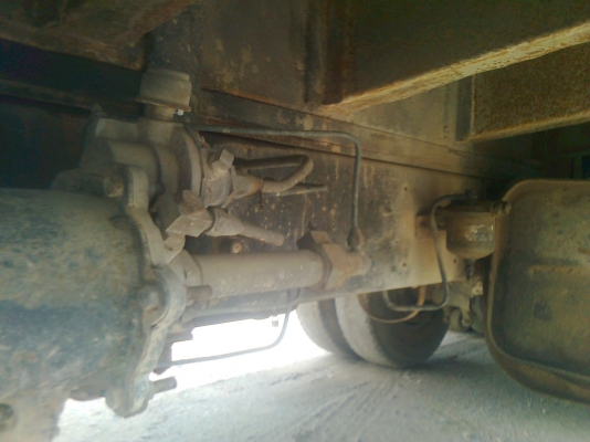 10 ล้อ เทเลอร์บรรทุกรถเกี่ยวข้าว  2 เพลา