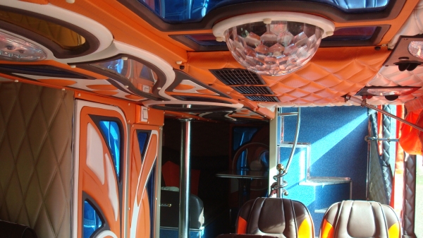 นรากุลทัวร์ รถบัสให้เช่าอุบลราชธานี 0816002998