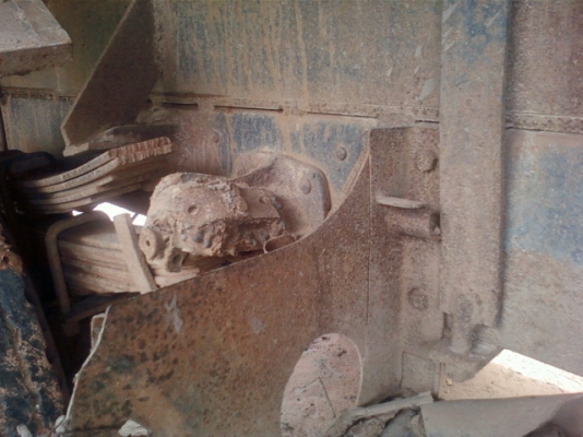 ต้องการขาย  รถดั้ม ยี่ห้อฮี่โน่   ทะเบียนเอกสารครบภาษีไม่ขาดต่อ แถมเครื่องยนต์ให้อีก 1 เครื่อง  DQ100  ใช้งานได้ปกติครบ