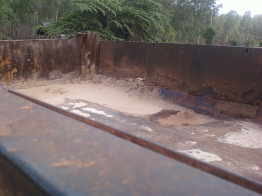 ต้องการขาย  รถดั้ม ยี่ห้อฮี่โน่   ทะเบียนเอกสารครบภาษีไม่ขาดต่อ แถมเครื่องยนต์ให้อีก 1 เครื่อง  DQ100  ใช้งานได้ปกติครบ