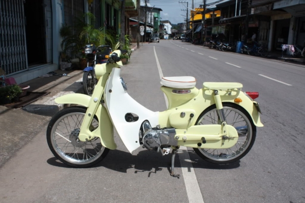 ขาย C100 มีทะเบียนโอน สภาพจบๆ