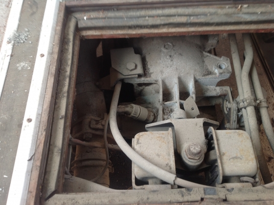 ขายบัสแอร์ 28 ที่นั่ง  BENZ ถูกอย่างแท้จริง  คัทซีห้างแท้ ทรงใหม่แปลง NGV แล้ว พร้อมใช้ ราคาถูกมาก