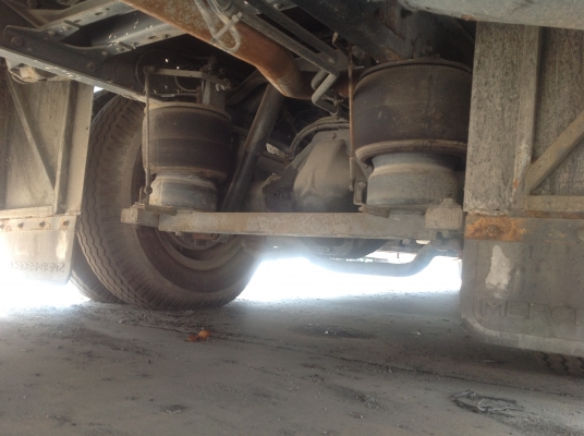 ขายบัสแอร์ 28 ที่นั่ง  BENZ ถูกอย่างแท้จริง  คัทซีห้างแท้ ทรงใหม่แปลง NGV แล้ว พร้อมใช้ ราคาถูกมาก