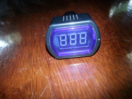 เครื่องวัดแบ๊ตเตอรีในรถยนต์ แบบพกพาสดวกมากๆ เครื่องวัดแบ๊ตเตอรีในรถยนต์ แบบพกพาสดวกมากๆ