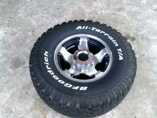ขายยาง BF GOODRICH 31X10.50 R15  AT